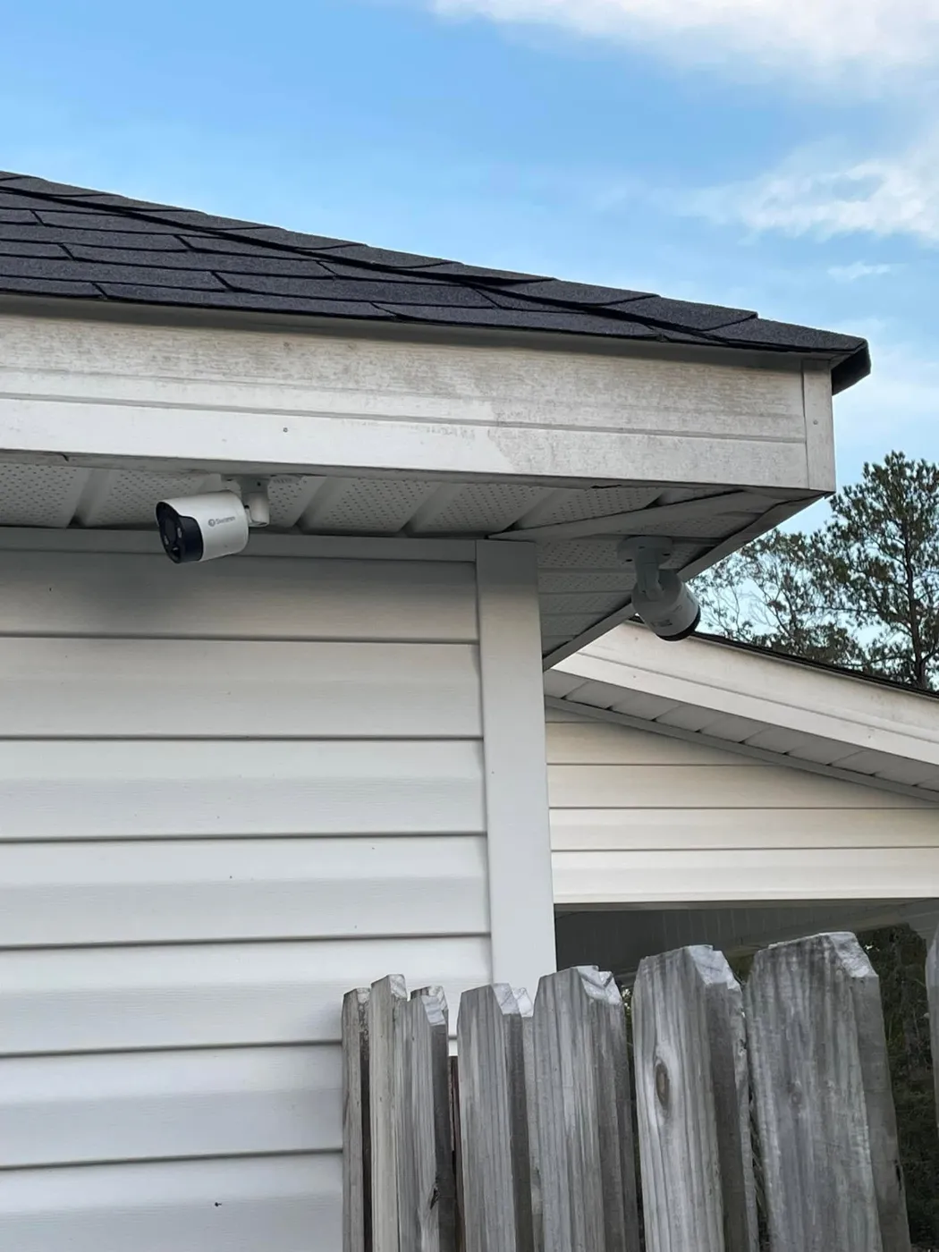 Cameras, Wi-Fi and smart home by Home Tech Solutions