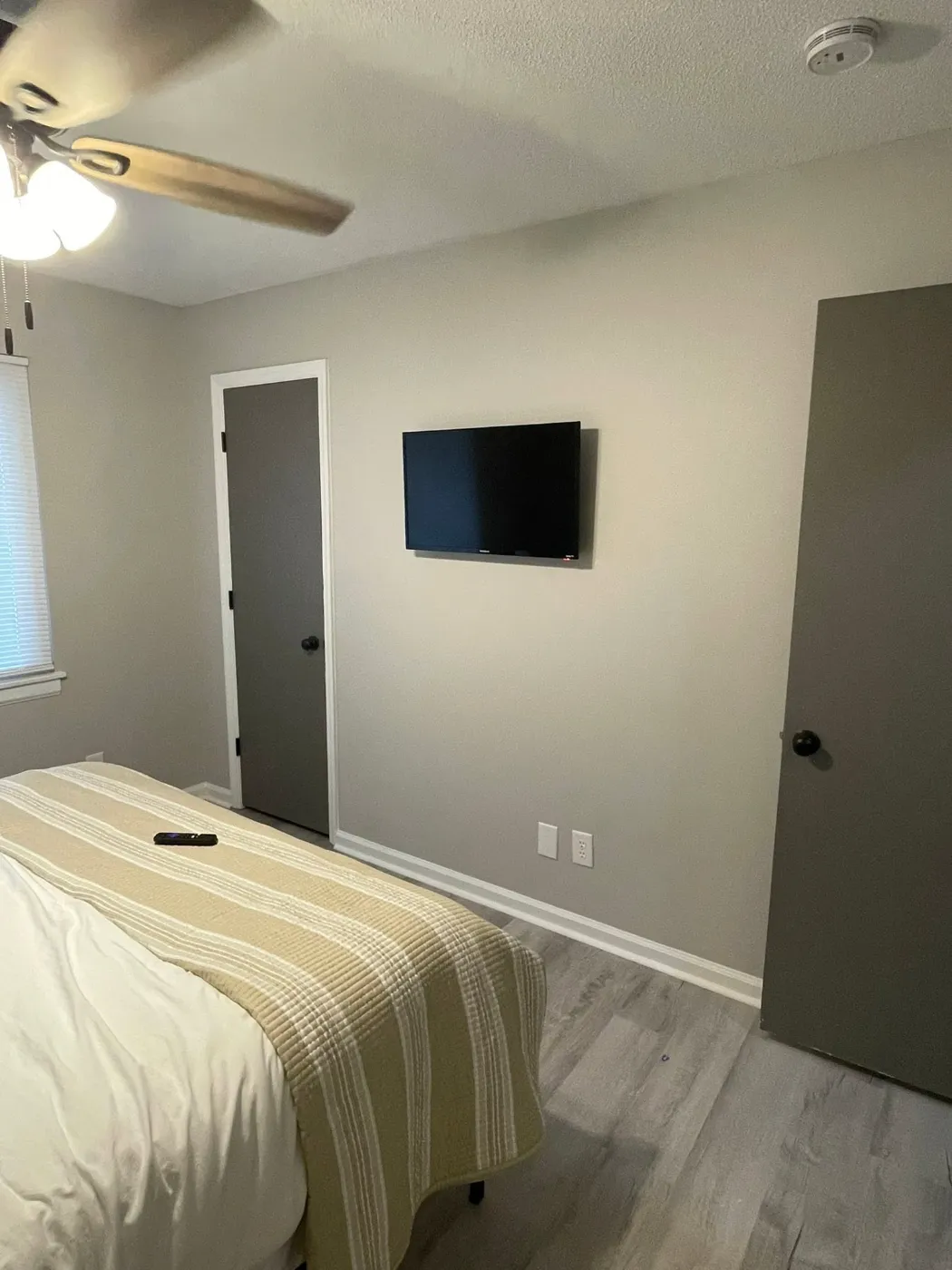 TV mounting and home theater by Home Tech Solutions