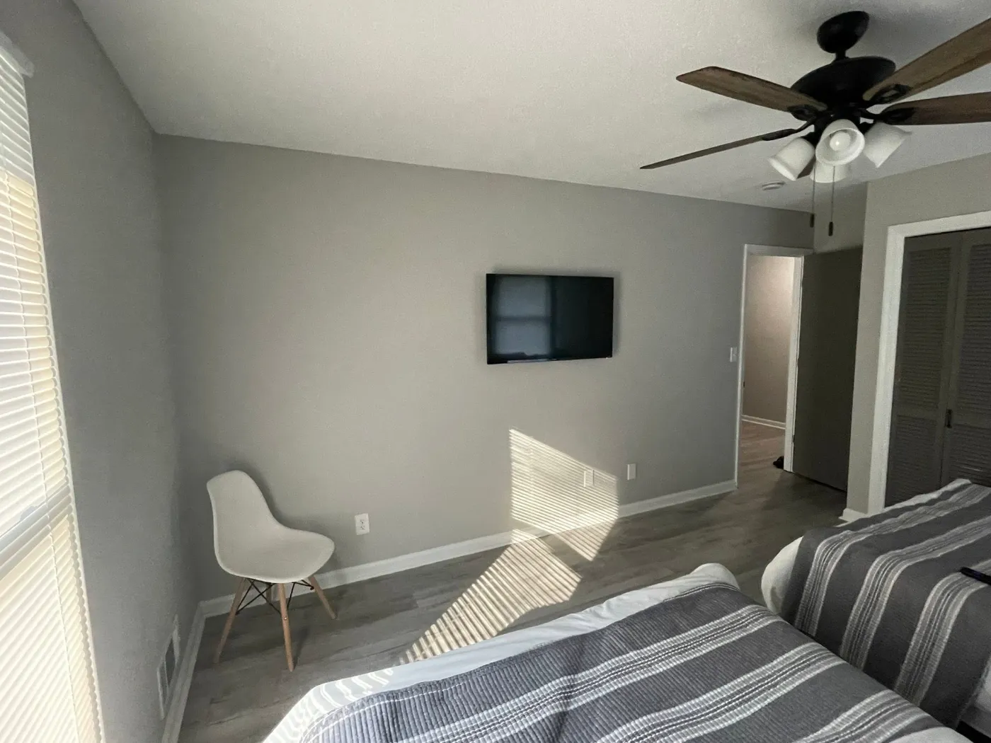 TV mounting and home theater by Home Tech Solutions