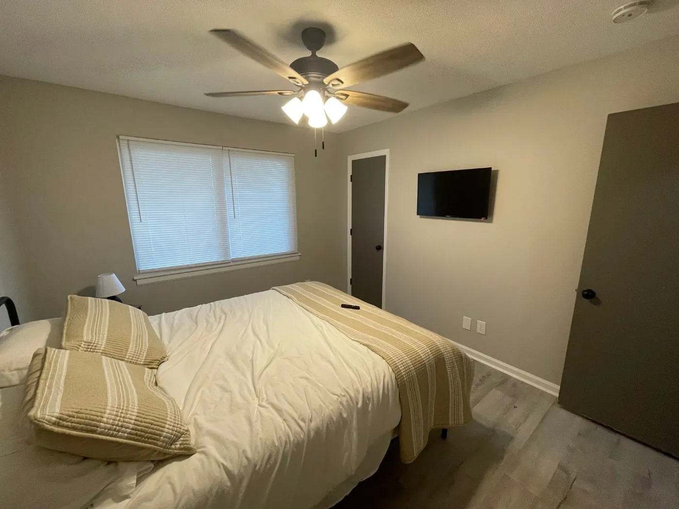 TV mounting and home theater by Home Tech Solutions