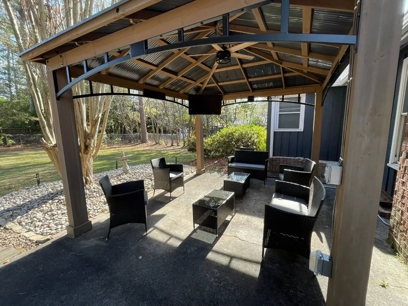 Outdoor living and lighting by Home Tech Solutions